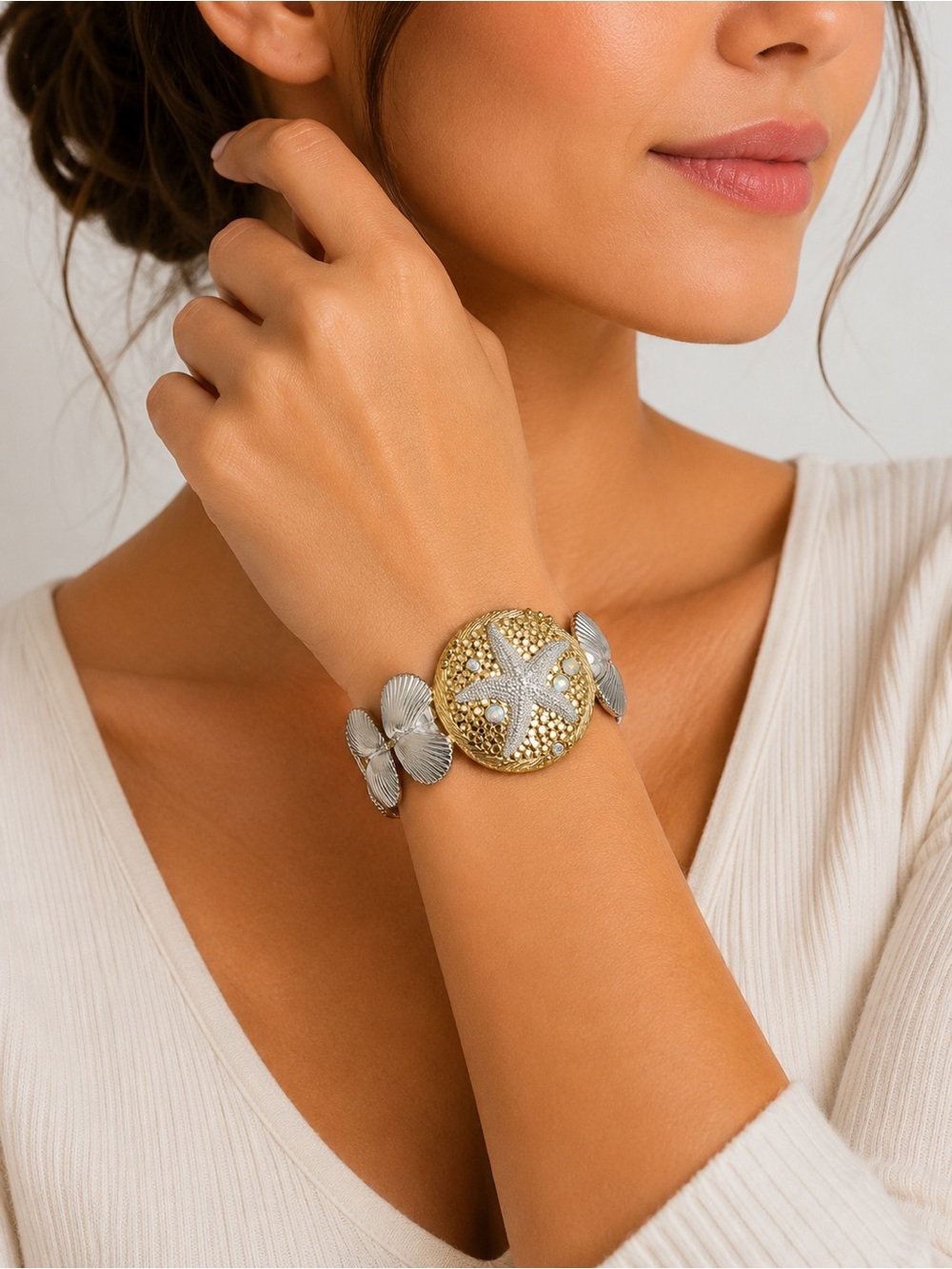 Coastal Starfish Shell Stretch Bracelet Gold Silver Rhinestone Beach NWT - Picture 3 of 6